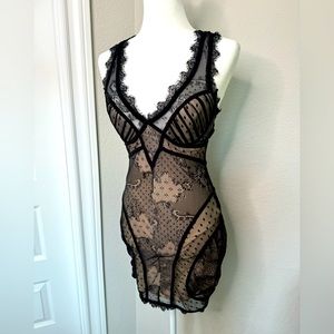 BEBE LACE UP DRESS BLACK/NUDE SZ XSMALL